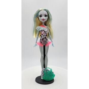 Monster High Doll Lagoona Make A Splash Beach Beasties Blue Accessories 10.5"